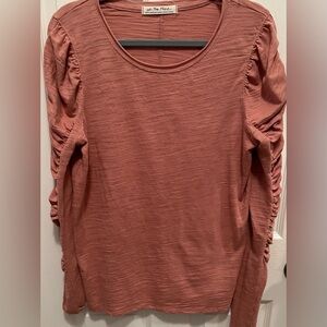 We the Free long sleeve top. Size XL Salmon color Very good condition